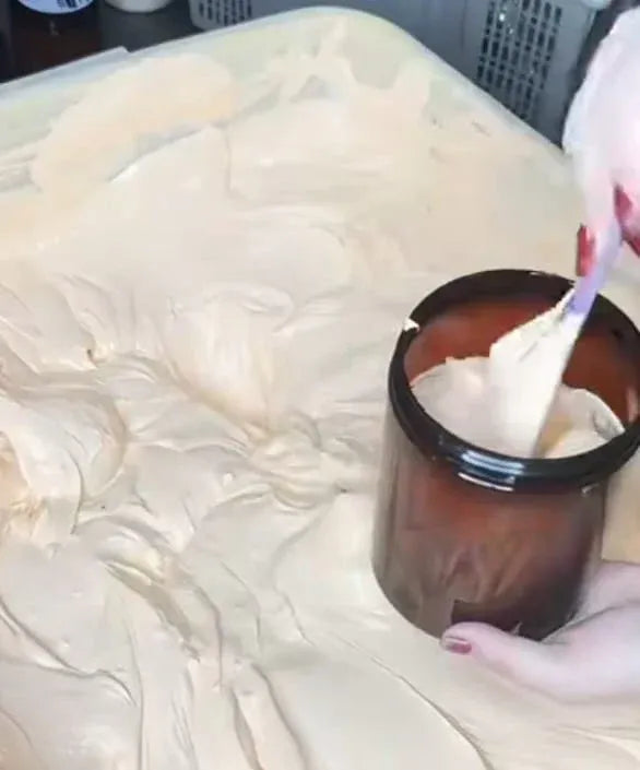 GLOW & WHITE ZAFRANI GOLD CREAM (Half Kg)